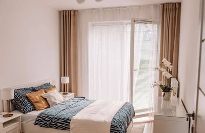 Alquiler de un moderno apartamento de 3 habitaciones con terraza, 62 m², distrito Bemowo, Varsovia, Polonia